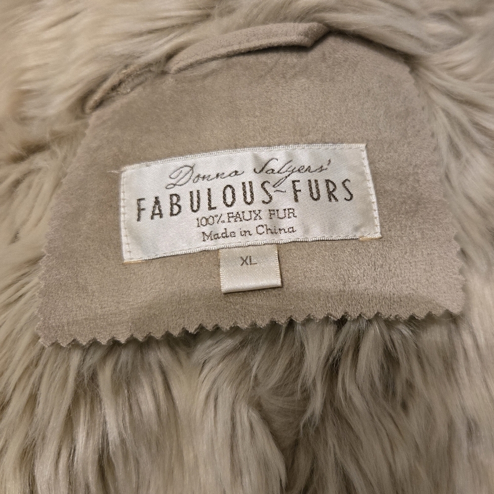 Donna Salyers Fabulous Furs Coat - Picture 6 of 7